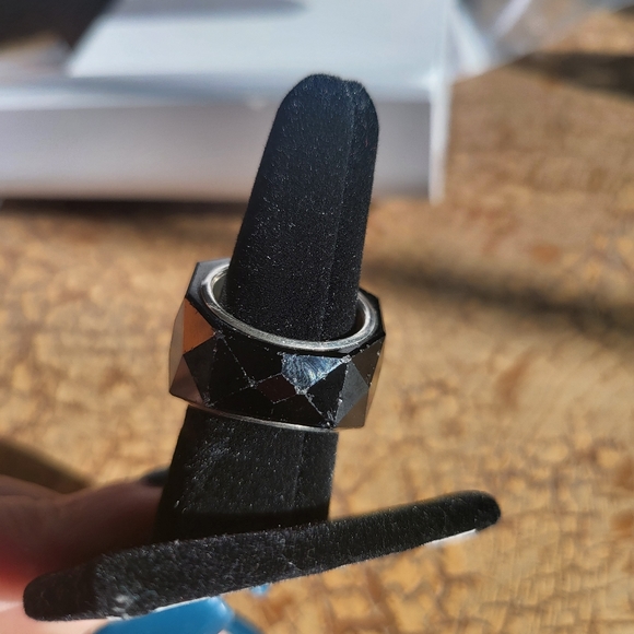 Swarovski 3 Ring Bundle - Picture 7 of 15